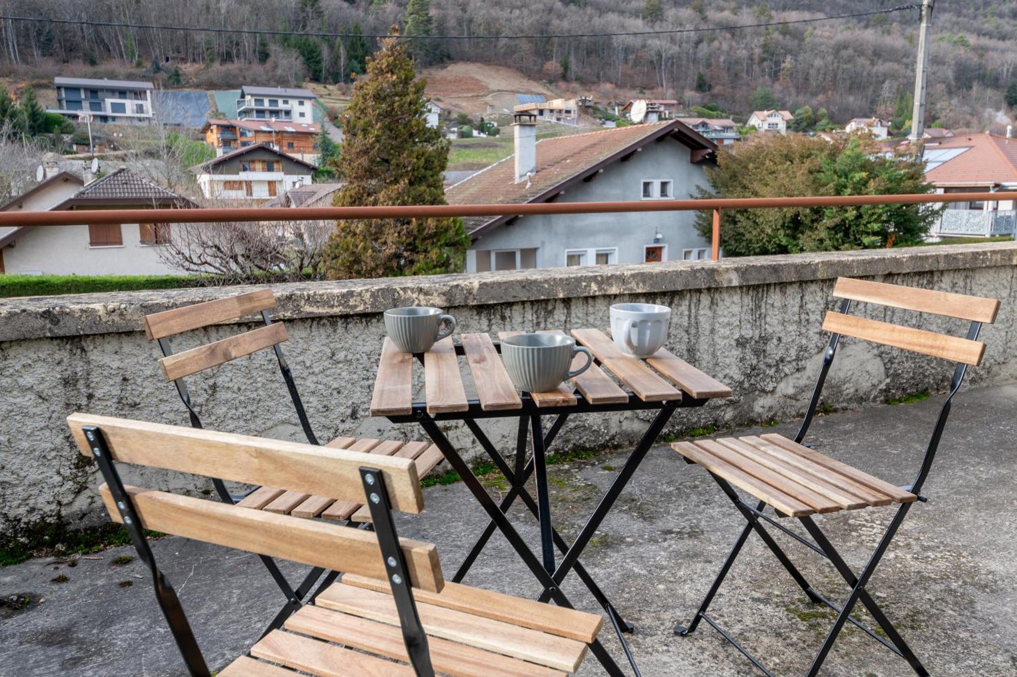 Budget Studio Proche Lac Севрие Экстерьер фото