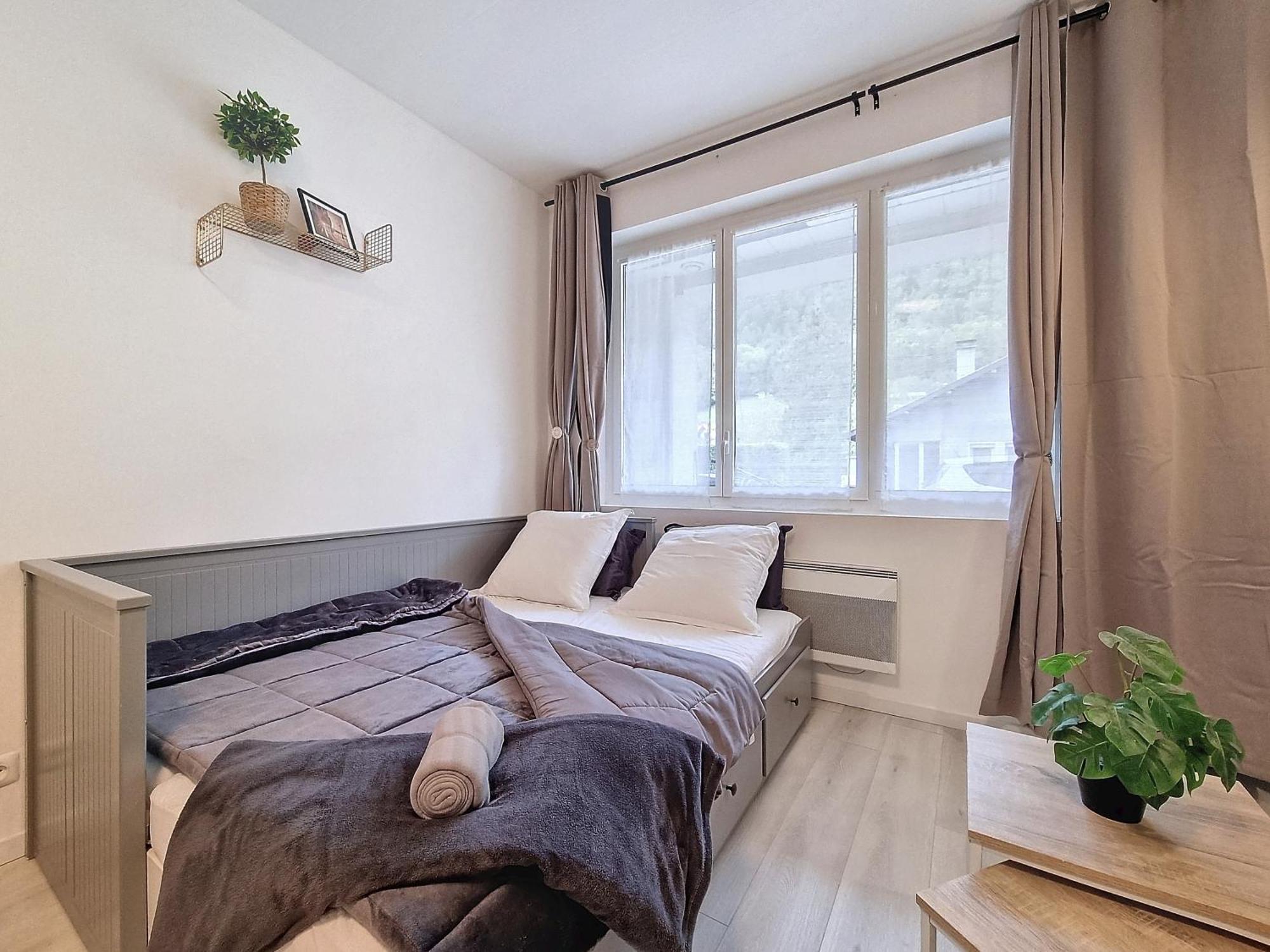 Budget Studio Proche Lac Севрие Экстерьер фото